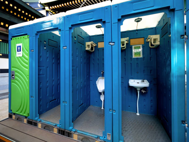 Best Portable restroom trailer rental  in Woodmere, LA
