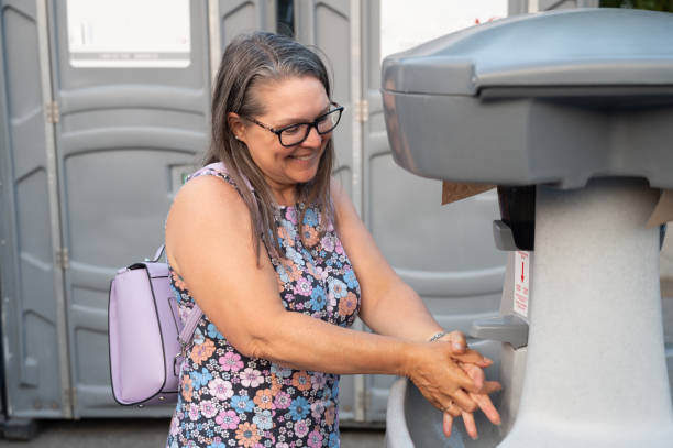 Portable Toilet Options We Offer in Woodmere, LA